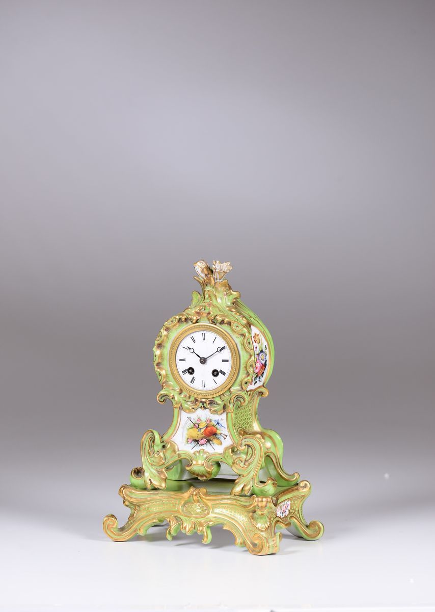 Orologio in Porcellana Policroma, Francia Manifattura di Jacob Petit, XIX Secolo