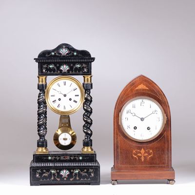 Lotto di Due Orologi in Legno Carlo X, XIX Secolo