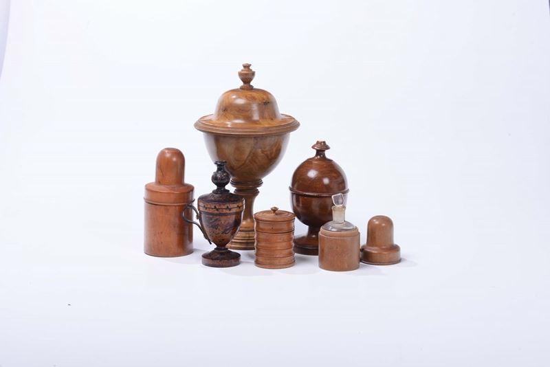 Sei contenitori in legno (olivo, bosso, radica)  - Auction Fine Art - Cambi Casa d'Aste