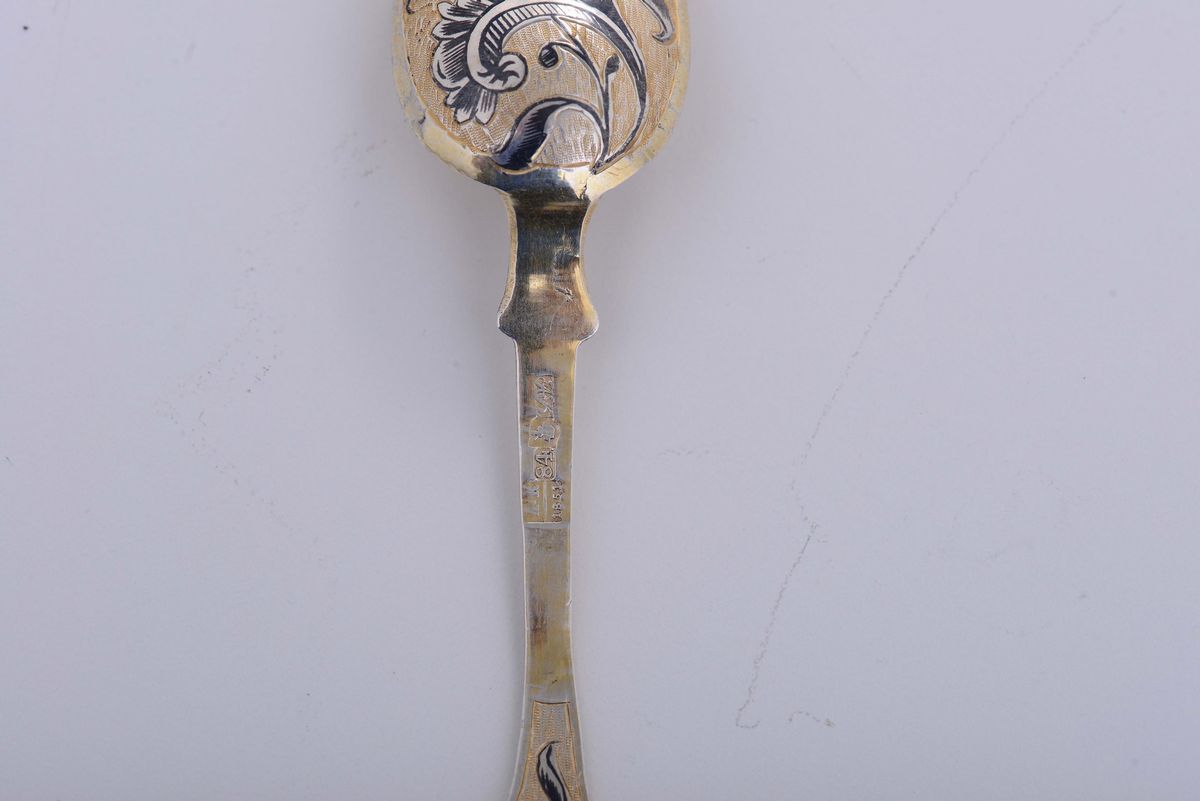 Lotto di Sei Piccoli Cucchiai in Argento Dorato e Nielli, Mosca 1850-1851