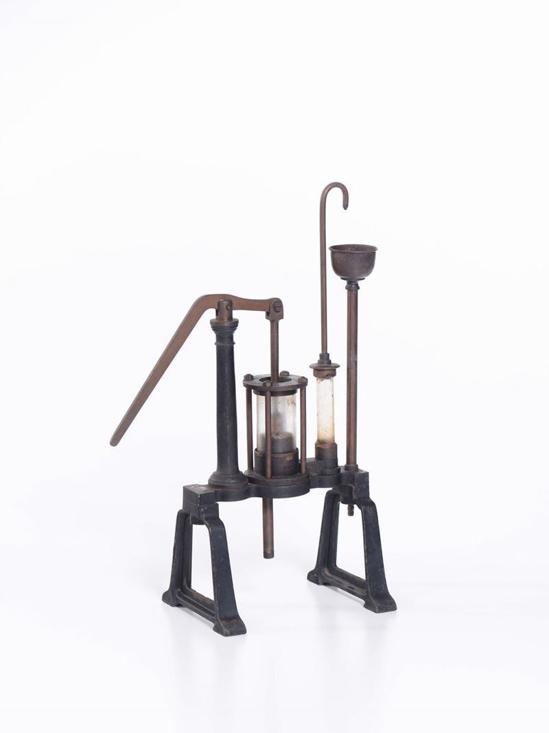 Pompa aspirante / premente per uso didattico, Francia o Italia, metà XIX secolo  - Auction Maritime Art and Scientific Instruments - Cambi Casa d'Aste