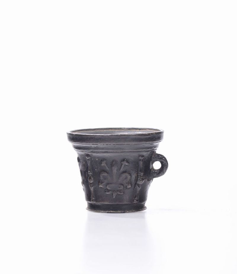 Mortaio in bronzo monoansato, XVI-XVII secolo  - Asta Antiquariato - Cambi Casa d'Aste