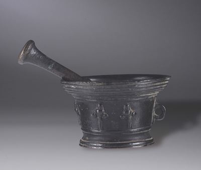 Mortaio e Pestello in Bronzo Fuso e Cesellato, Fonditore del XVI Secolo