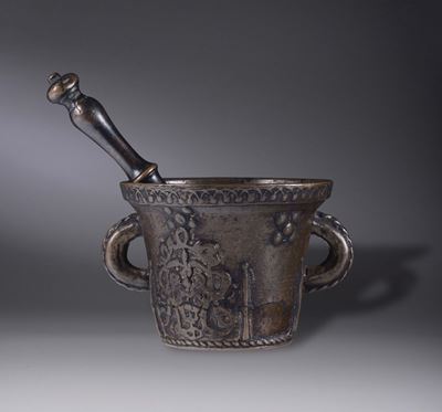 Mortaio e Pestello in Bronzo Fuso e Cesellato, Fonditore del XVI Secolo