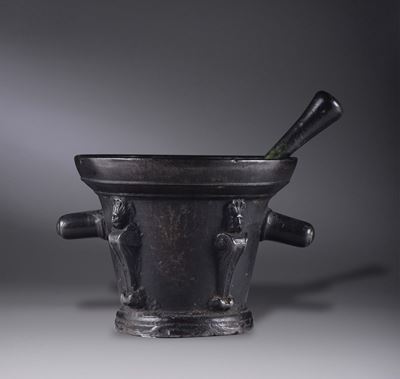 Mortaio e Pestello in Bronzo Fuso e Cesellato, Fonditore del XVI-XVII Secolo