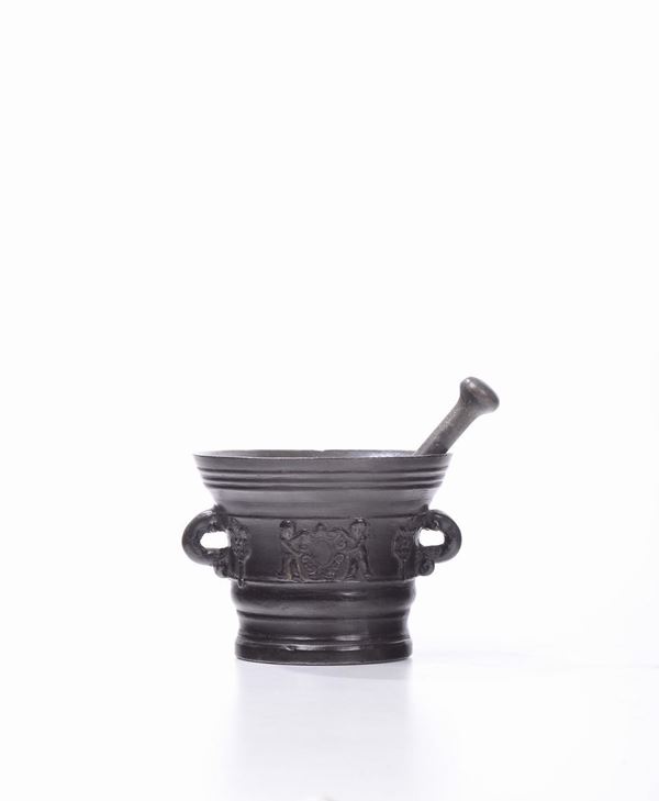 Mortaio in bronzo biansato, XVI-XVII secolo