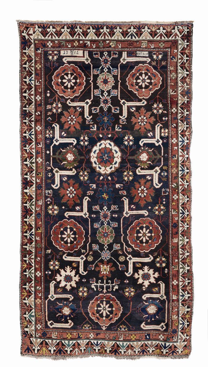 A Karabagh rug, Caucasus late 19th century. Good condition  - Auction Fine Carpets - Cambi Casa d'Aste