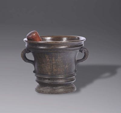 Mortaio e Pestello in Bronzo Fuso e Cesellato, Fonditore del XVII Secolo