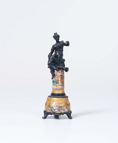 Allegoria Femminile in Bronzo su Colonna Smaltata a Figure in Scene Conviviali, Francia Seconda M...