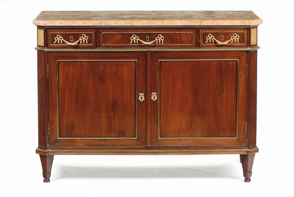 Credenza Luigi XVI impiallacciata in mogano, fine XVIII secolo
