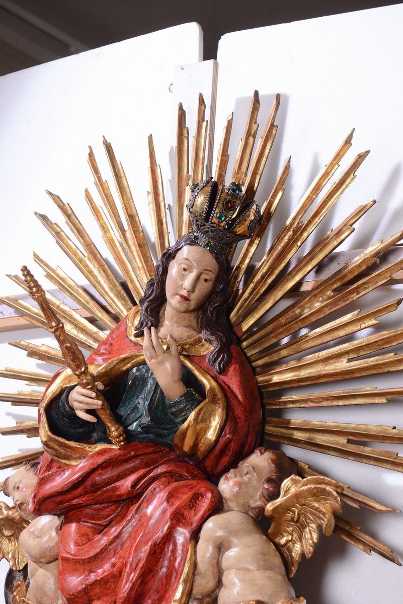 Scultura in Legno Policromo Argentato e Dorato Rappresentante Madonna Immacolata, Scultore Bavare...