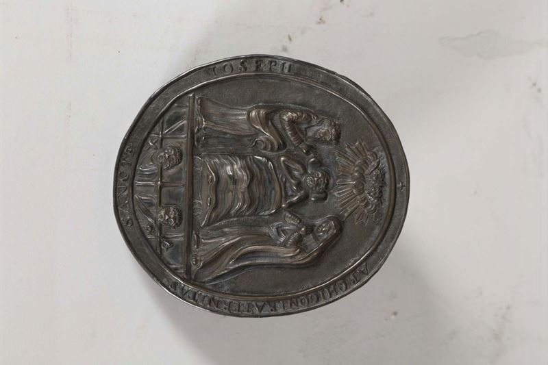 Medaglione da confraternita in argento, Roma 1730 circa  - Asta Argenti - Asta Online - Cambi Casa d'Aste