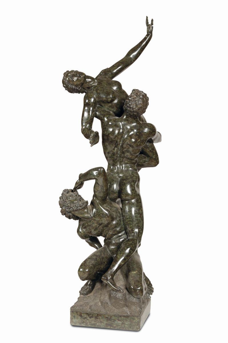 Scultura in marmo serpentino raffigurante Ratto delle Sabine, Roma XIX secolo  - Asta Importanti Arredi e Oggetti d'Arte - Cambi Casa d'Aste