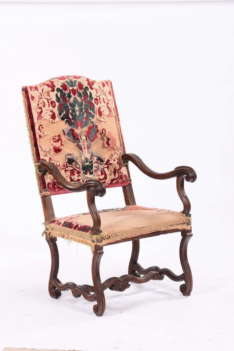 Poltrona ad ossa di montone in legno di noce, Genova Luigi XIV  - Auction Asta a Tempo Antiquariato - II - Cambi Casa d'Aste