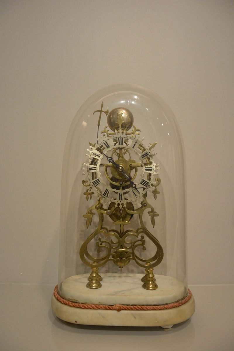 A scheletonised clock, 19th century  - Auction Table Clocks - Cambi Casa d'Aste