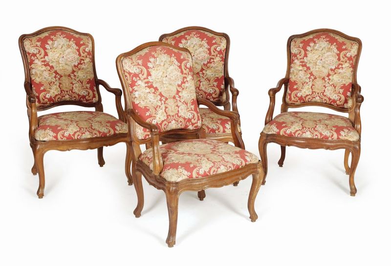 Quattro poltrone in stile Luigi XV in noce, XIX secolo  - Asta Antiquariato - Cambi Casa d'Aste