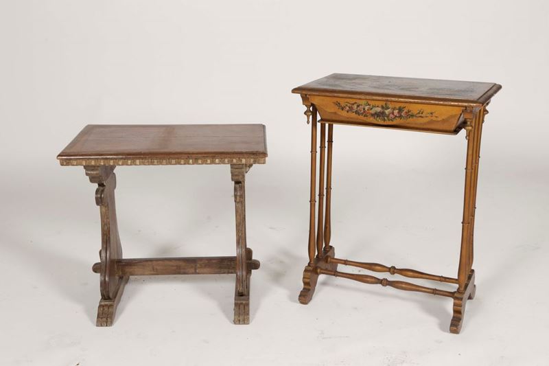 Lotto di due tavolini, uno con piano dipinto ed uno in noce  - Auction Asta a Tempo Antiquariato - II - Cambi Casa d'Aste
