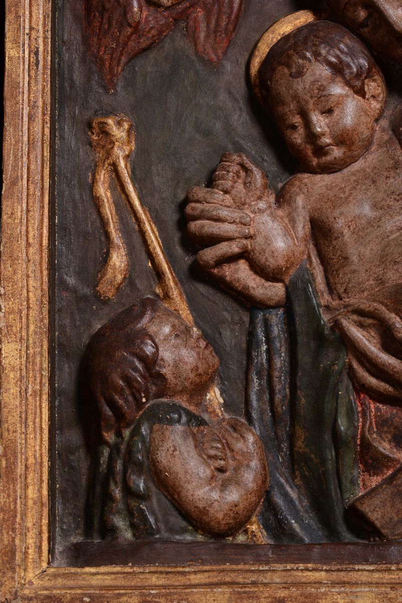 Rilievo in Stucco Policromo e Dorato Raffigurante Madonna con Bambino, San Giovannino e Due Cheru...