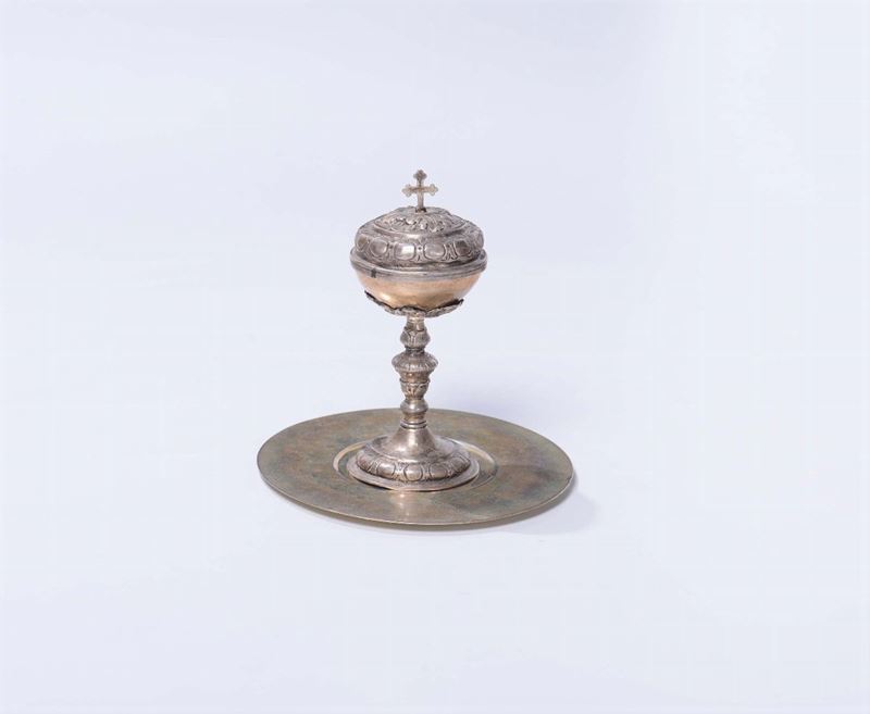 Pisside con piattino in argento, XIX secolo  - Auction Silvers - Cambi Casa d'Aste