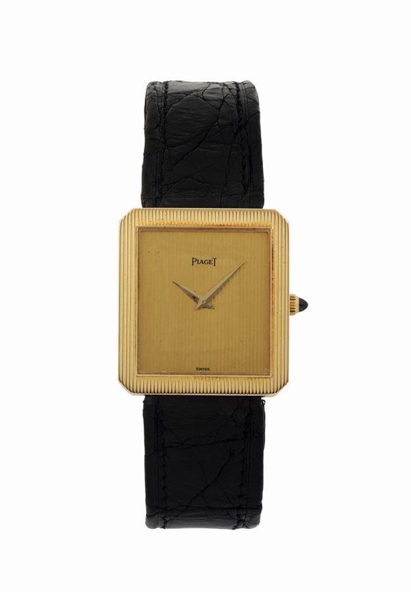 PIAGET, REF.9154, 18K yellow gold wristwatch with an original gold buckle. Made circa 1970