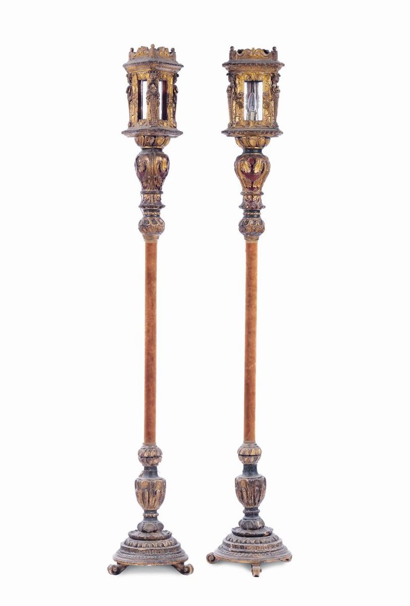 Coppia di lanterne in legno dorato, Veneto XVIII secolo  - Asta Importanti Arredi e Oggetti d'Arte - Cambi Casa d'Aste