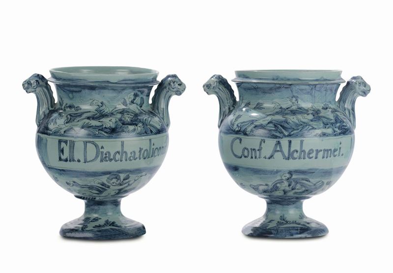 Two maiolica electuary vases, Savona, Corona mark, 17th century  - Auction Majolica and porcelain from the 16th to the 19th century - Cambi Casa d'Aste