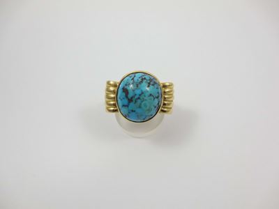 Anello in Oro Giallo con Turchese