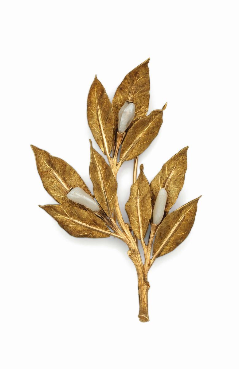 Floral brooch with pearls set in yellow gold, Mario Buccellati  - Auction Fine Jewels - Cambi Casa d'Aste