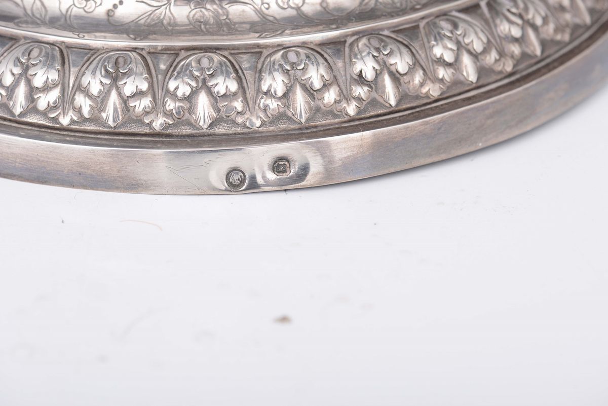 Grande Lucerna in Argento Sbalzato, Fuso e Cesellato. Bolli di Titolo in Uso dal 1809 al 1814 (oc...