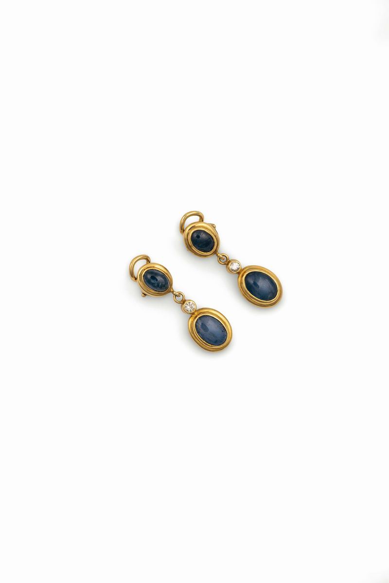 Gold and lapis lazuli pair of earrings  - Auction Jewels Timed Auction - Cambi Casa d'Aste