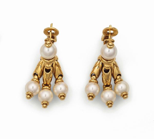 Pendant earrings with cultured pearls in yellow gold, Bulgari