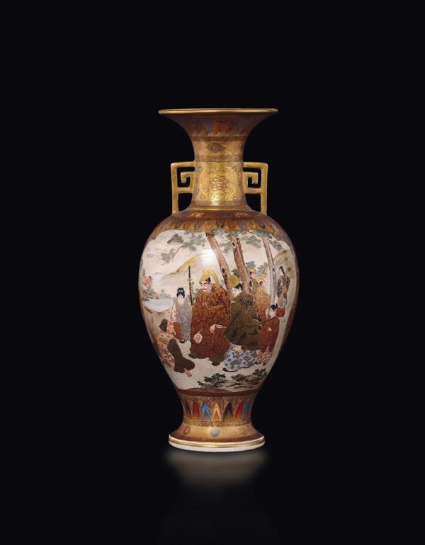Vaso in porcellana Kutani con figure di dignitari e saggi, Giappone, XIX secolo