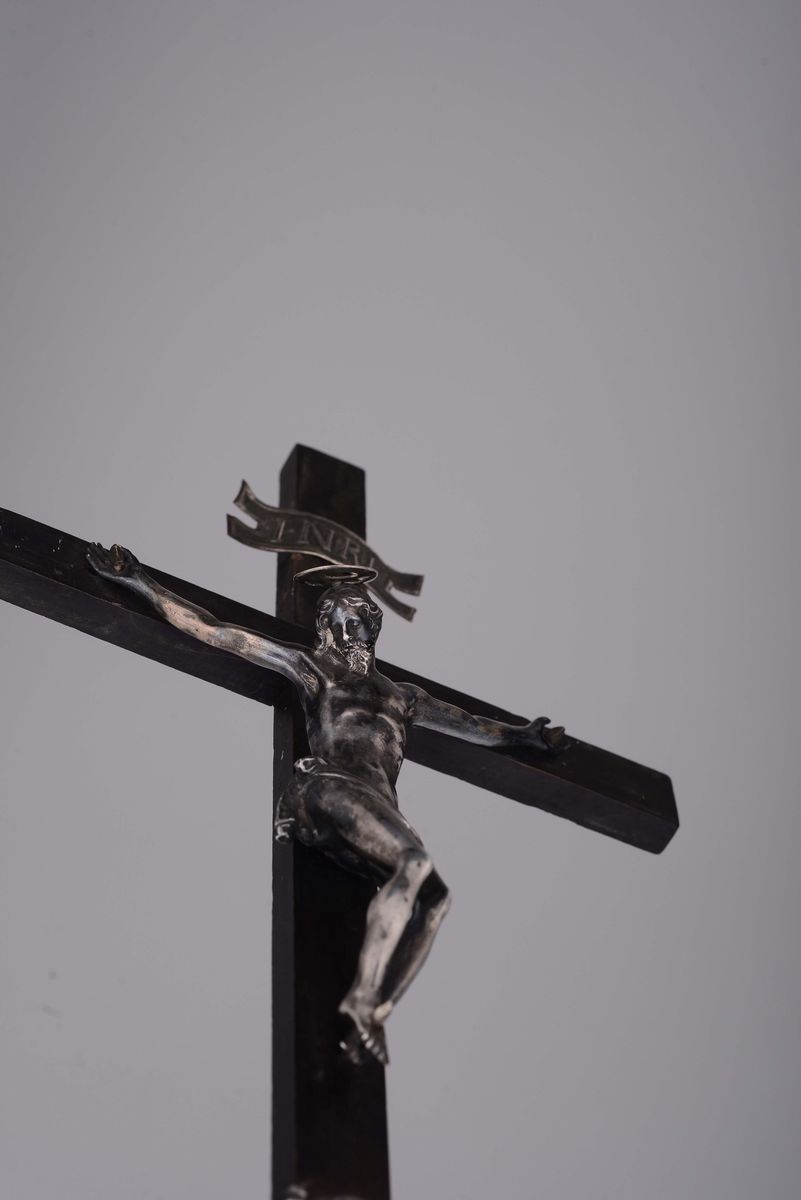 Crocifisso in Legno Ebanizzato con Corpus Christi in Argento, Italia Centrale XVII-XVIII Secolo