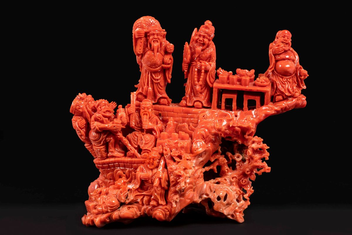 Gruppo Scolpito in Corallo con Scene Comuni e Draghi con Molti Personaggi, Cina, Inizio XX Secolo