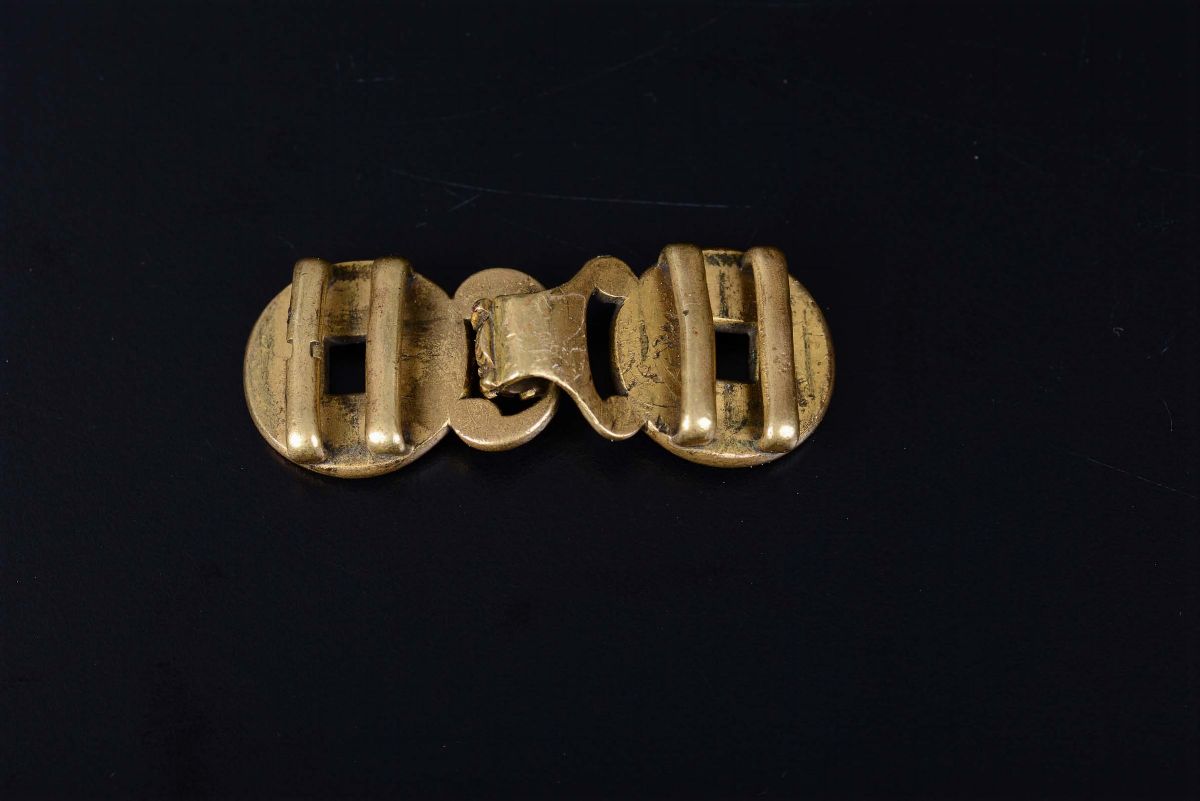 Fibbia in Bronzo Dorato con Pipistrello, Cina, Dinastia Qing, XIX Secolo