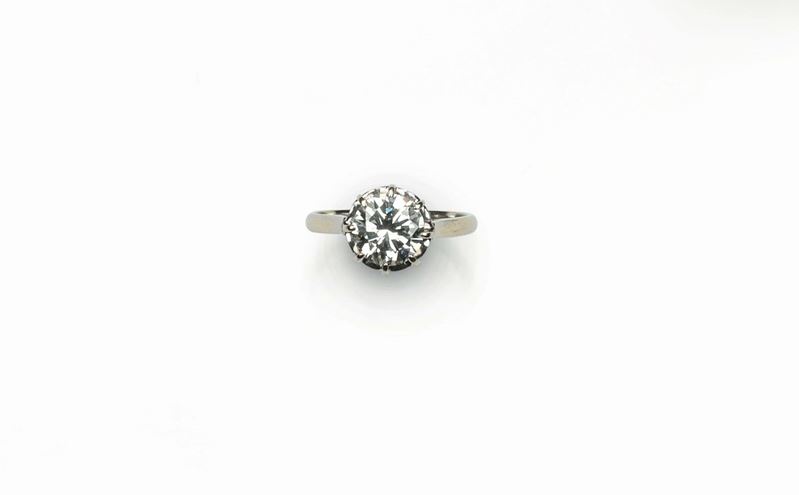 Solitaire round brilliant-cut diamond weighing approx 2.00 ct  - Auction Fine Jewels - Cambi Casa d'Aste