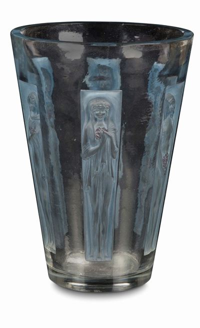 René Lalique (1860-1945), Franciavaso “gobelet Six Figurines”, Modello Creato nel 1912