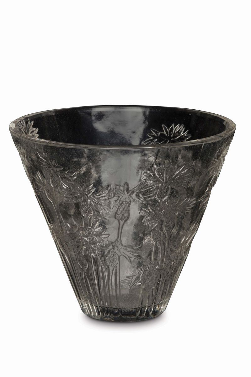 René Lalique (1860-1945), Francia Vaso “Bluets”, modello creato nel 1914  - Asta Arti Decorative del XX secolo - Cambi Casa d'Aste