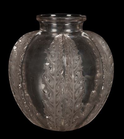 René Lalique (1860-1945), Franciavaso “chardons”, Modello Creato nel 1922