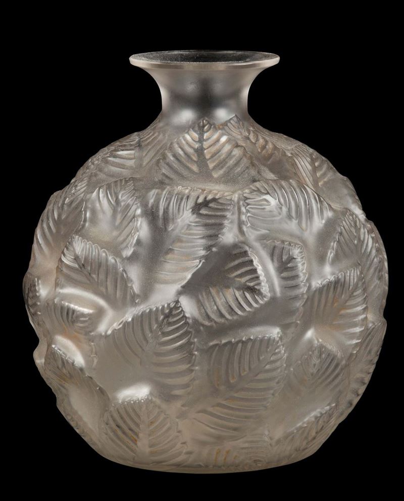 René Lalique (1860-1945), Francia Vaso “Ormeaux”, modello creato nel 1926  - Asta Arti Decorative del XX secolo - Cambi Casa d'Aste