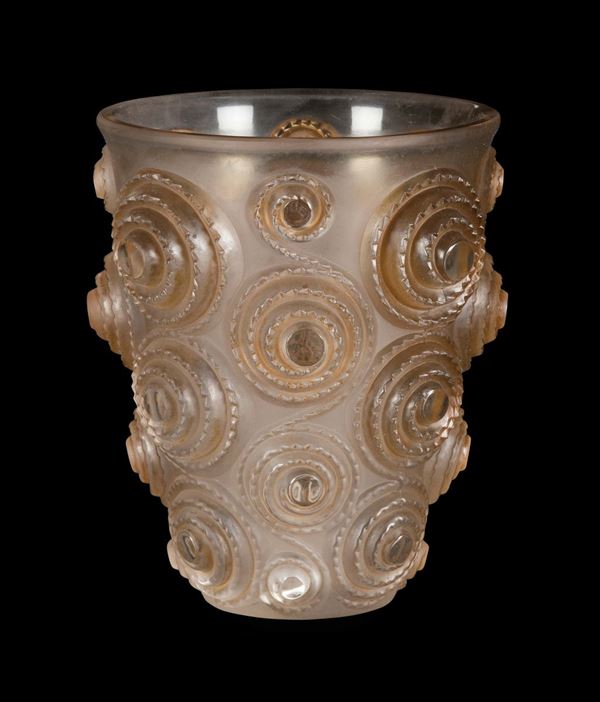 René Lalique (1860-1945), Francia Vaso “Spirales”, modello creato nel 1930