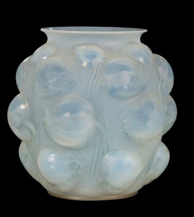 René Lalique (1860-1945), Franciavaso “tulipes”, Modello Creato nel 1927