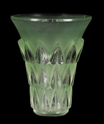 René Lalique (1860-1945), Franciavaso “feuilles”, Modello Creato nel 1934