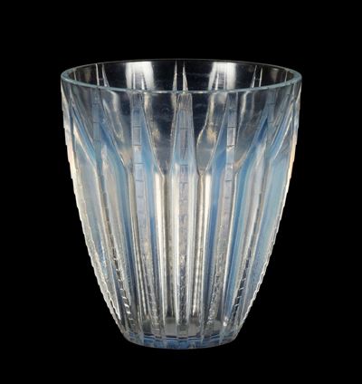 René Lalique (1860-1945), Franciavaso “chamonix”, Modello Creato nel 1933