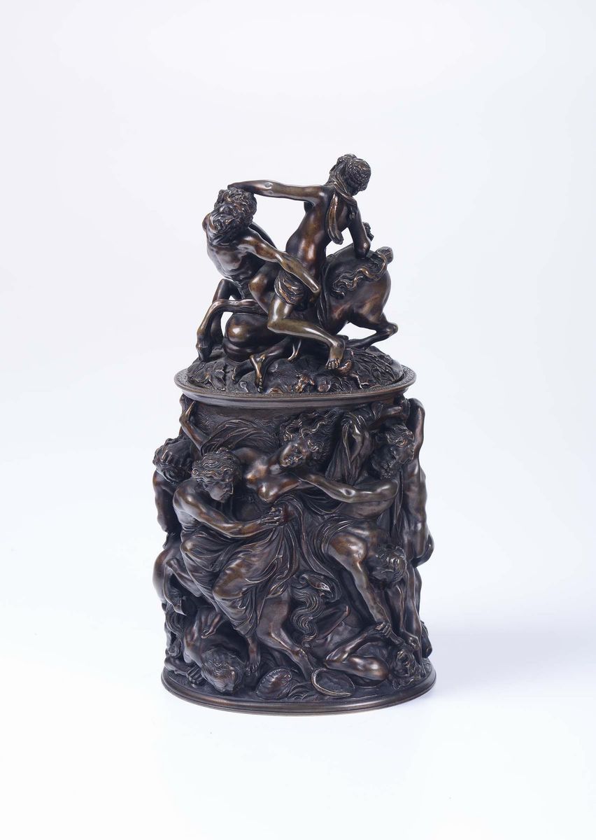 Vaso con Coperchio in Bronzo con Figure e Cavalli a Rilievo, Francia XIX Secolo