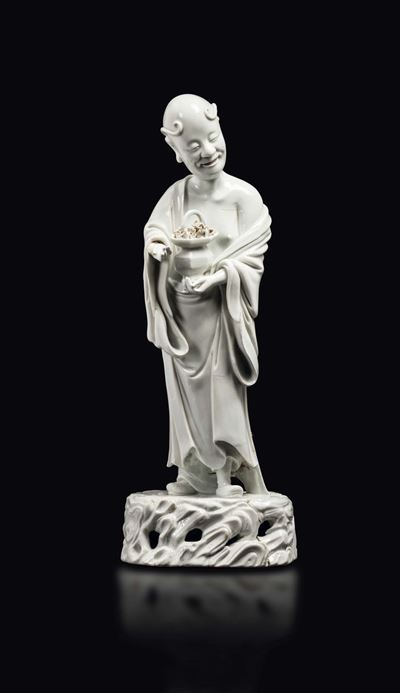 Figura di Liu Hai in Porcellana Blanc De Chine Dehua con Cestino, Cina, Dinastia Qing, XVIII Seco...