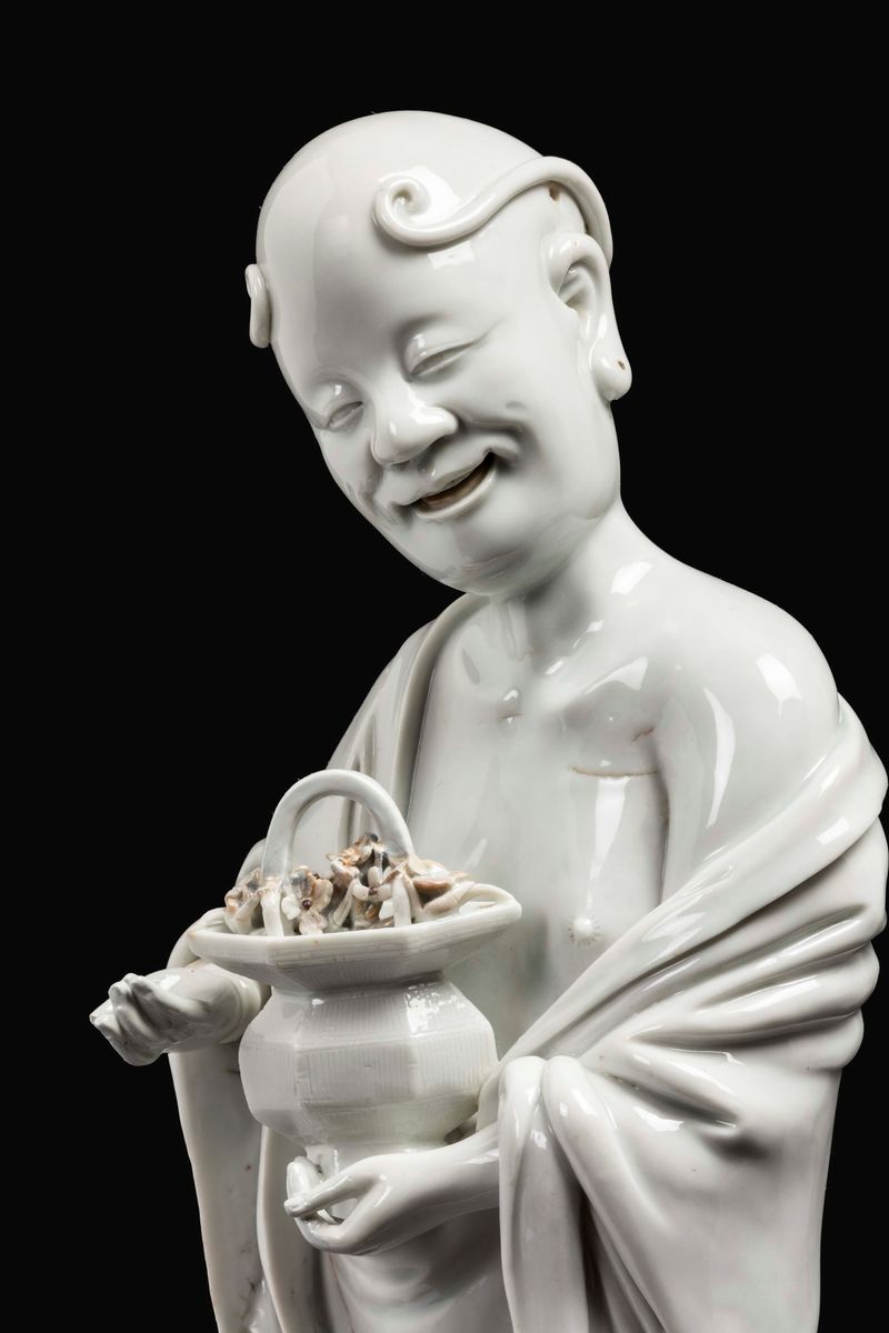 Figura di Liu Hai in Porcellana Blanc De Chine Dehua con Cestino, Cina, Dinastia Qing, XVIII Seco...