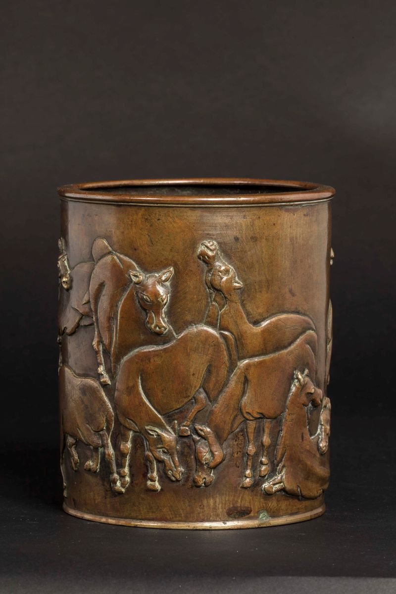 Portapennelli in Bronzo con Gruppo di Cavalli a Rilievo, Cina, Dinastia Qing, XVIII Secolo