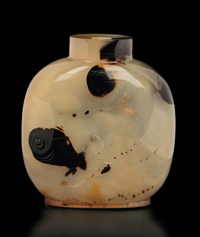 Snuff Bottle in Agata Muschiata con Immagini di Pesci, Cina, Dinastia Qing, XIX Secolo
