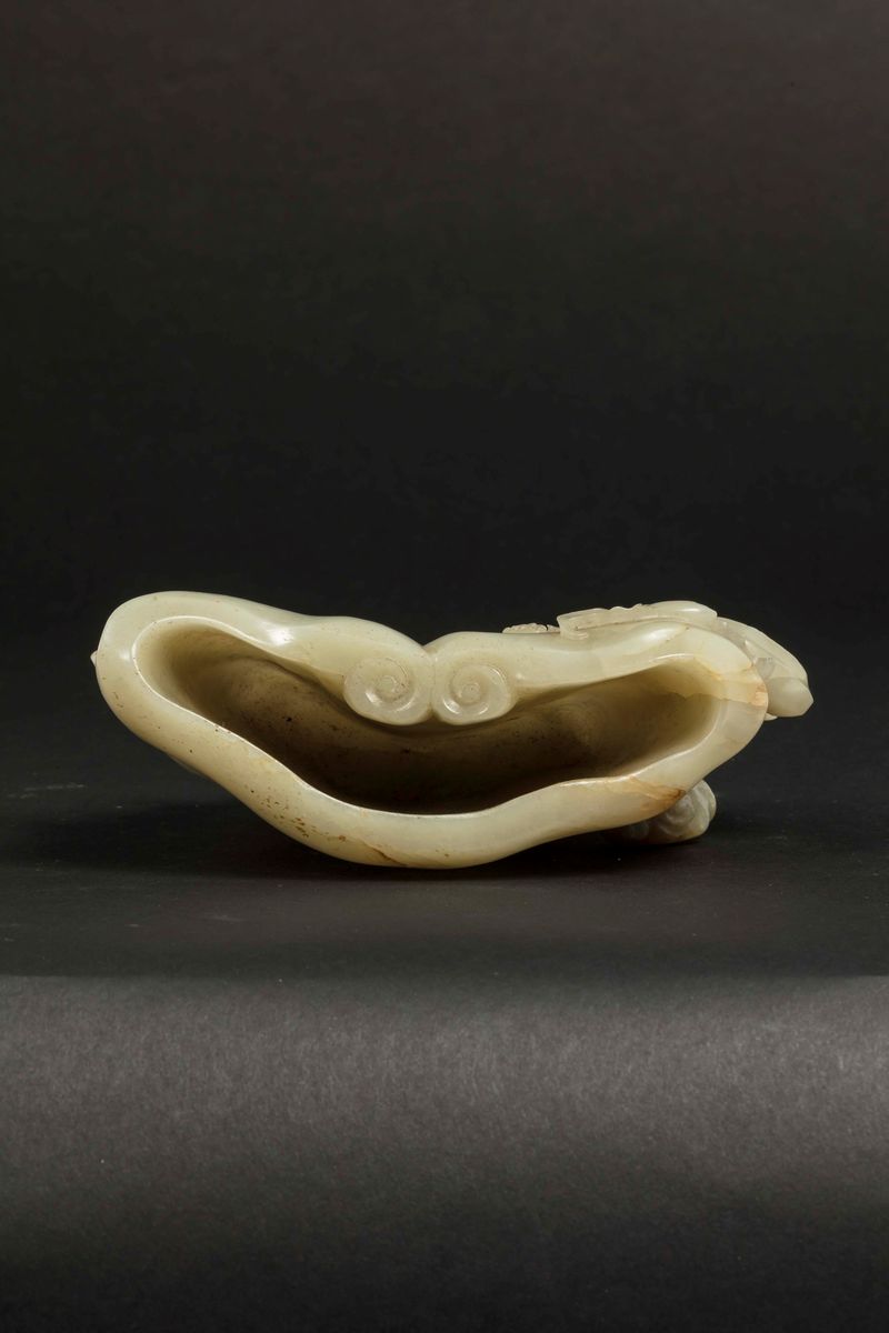 Coppa da Libagione in Giada Bianca Celadon con Pipistrelli, Cina, Dinastia Qing, Epoca Kangxi (16...